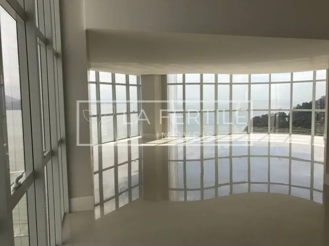 Cobertura com 6 Quartos, 6 Suítes, 885M², à Venda por R$ 29.800.000,00 - Centro, Balneário