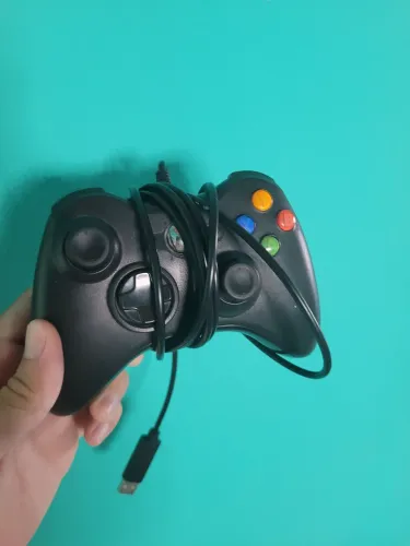 Controle xbox 360 Similar - com defeito