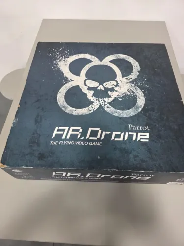 Drone Parrot AR.Drone - Peça histórica para colecionadores ou decoração