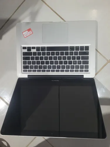 Macbook pro 13 2010 a1278 defeito nao liga sem hd ram dc