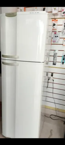 Geladeira Electrolux, Frost Free, 360L