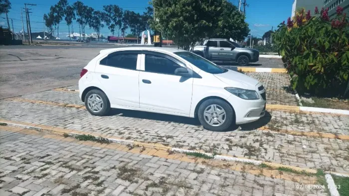 Chevrolet Onix JOY Hatch 1.0 8V Flex Mec. 4P 2018