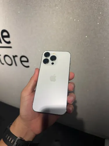 iPhone 13 Pro 256G branco bat 82%