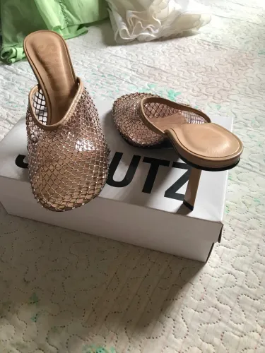 Sandália da schutz maravilhosa