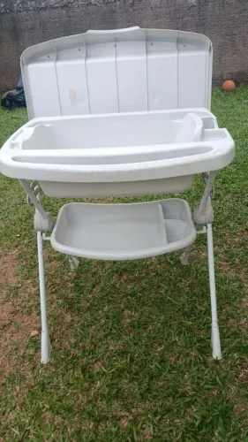 Vendo banheira com suporte e trocador