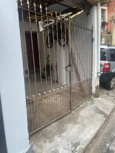 Portão de ferro / PREÇO A NEGOCIAR