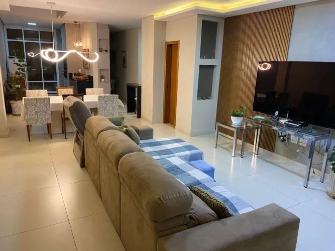 SOBRADO - R$ 1.100.000 - Casa à venda, 4 suítes, 211m², Gleba Palhano, Londrina, PR