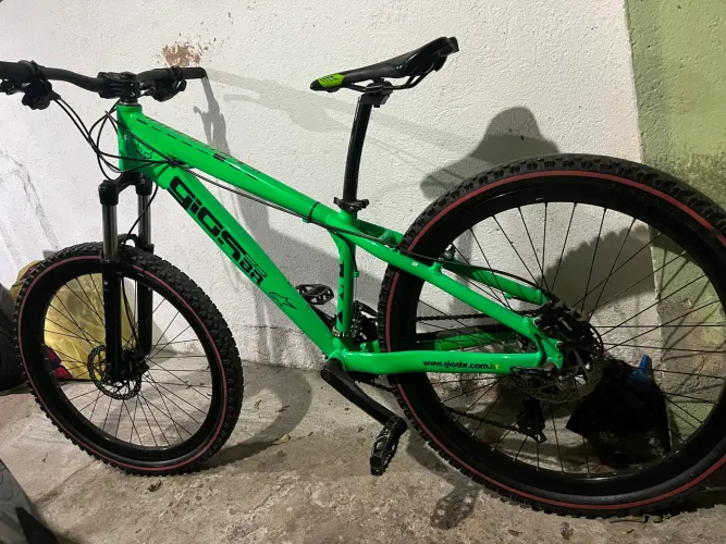 Vendo gios em bem conservada