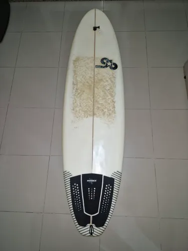 Prancha de surf 6'0, 40,3litros, com suporte GoPro shaper Cristiano Alves