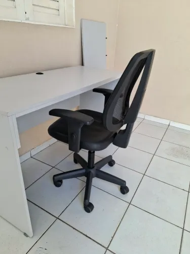 Cadeira pra estudos, trabalho, escritório ERGONÔMICA