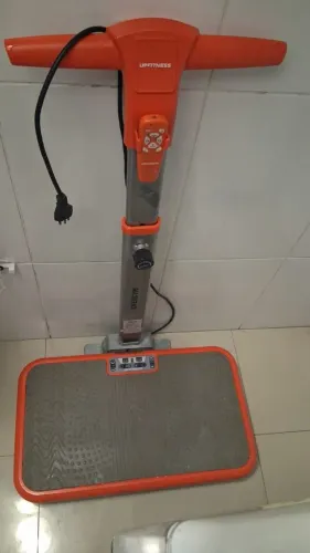 Plataforma Vibratória Upfitness Energym com Suporte e Controle