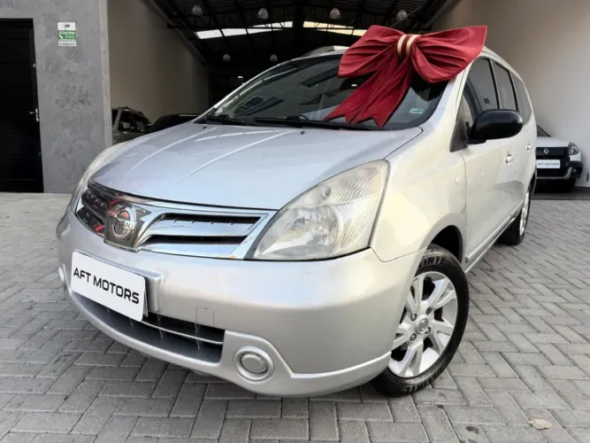 Nissan Grand Livina 1.8 S 16V 2011/2012 2013