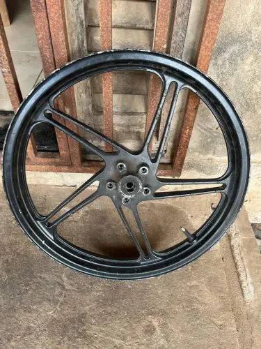 caia dianteira original honda pega pneu sem câmera