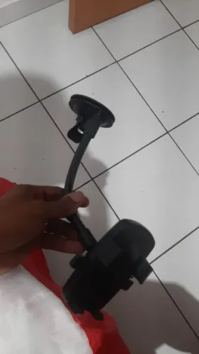 Suporte veicular para celular