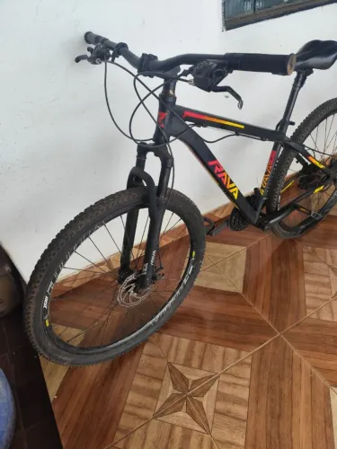 Vendo Bicicleta Semi Nova