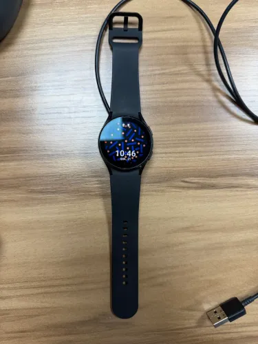 Samsung Galaxy Watch 4 40mm - Preto - Funcionando Perfeitamente