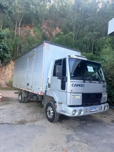 Ford cargo 815e