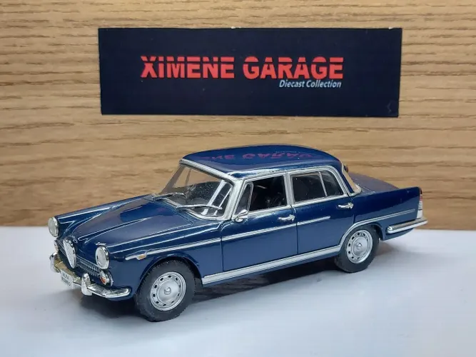 Miniatura FNM JK 1:43