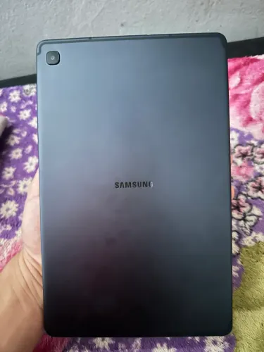 Vende-se tablete S6 lite 64gb