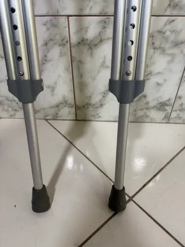 Muletas axilar 