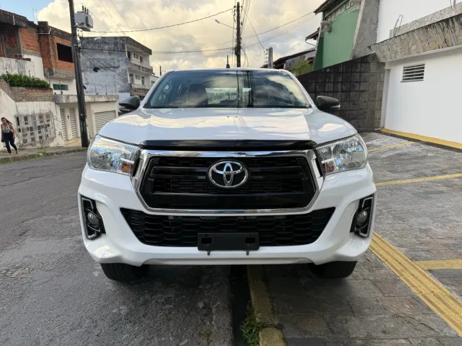 Toyota Hilux CD SR 4X4 2.8 TDI Diesel Aut. 2020