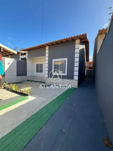 Atlântica Imóveis tem excelente casa para locação, por R$ 2.300,00