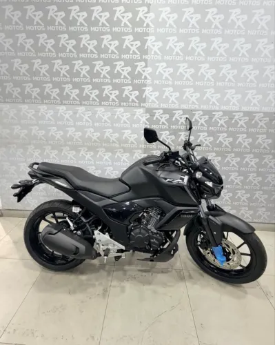 Moto Yamaha FZ15 ABS FAZER 26