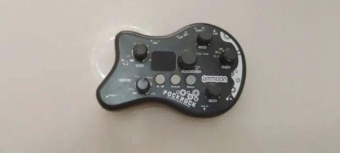 Pedaleira Portátil Ammoon PockRock - Efeitos de Guitarra na Palma da Mão!