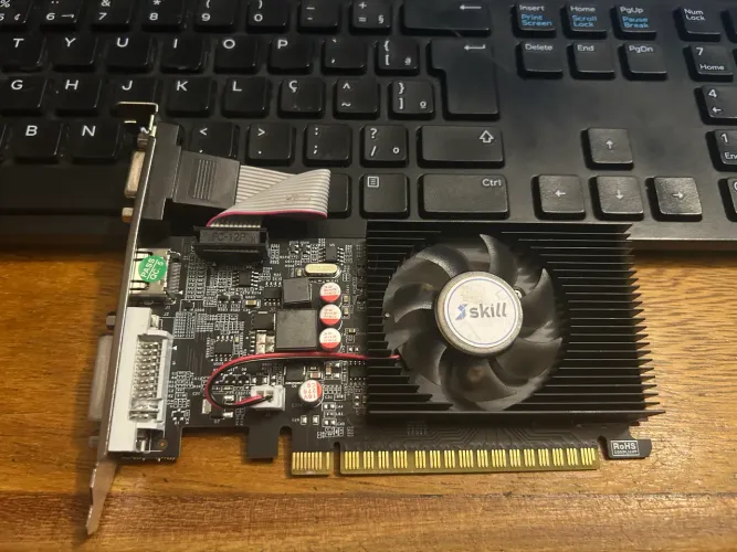 Placa de Vídeo GT610 2gb Skill