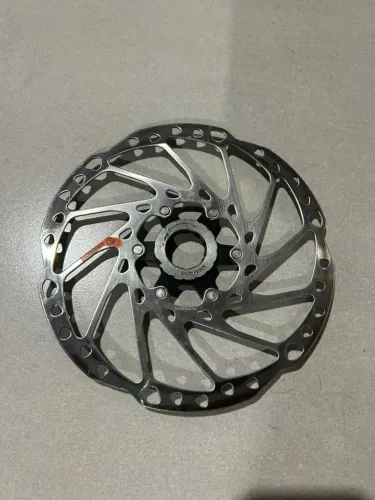 Vendo disco de freio shimano 180mm