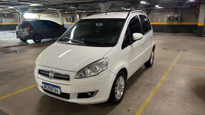Fiat Idea Attractive 1.4 Fire Flex 8V 5P 2014