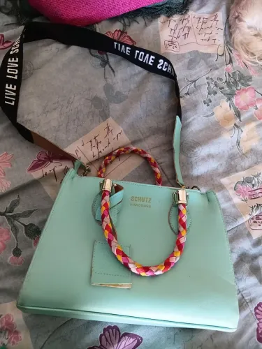 VENDO BOLSA DA SCHUTZ