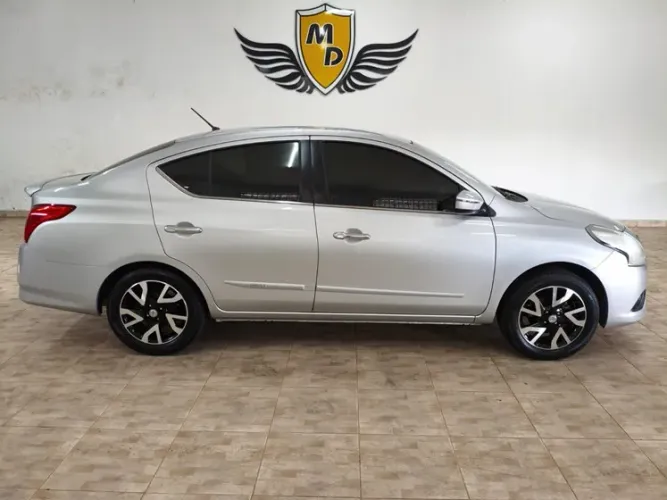 Nissan Versa Unique 1.6 16V Flex 4P Mec. 2016