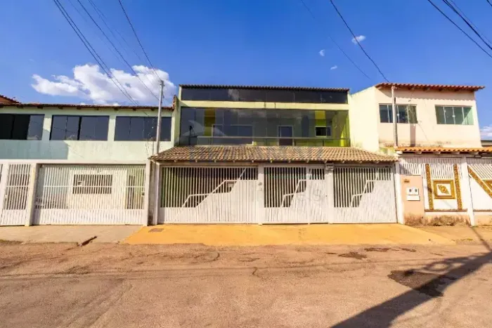 QNM 34 - Taguatinga Norte , 5 suítes, 250 m² de área interna