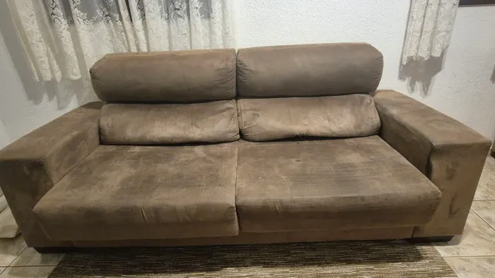 Sofá de 2 e 3 lugares