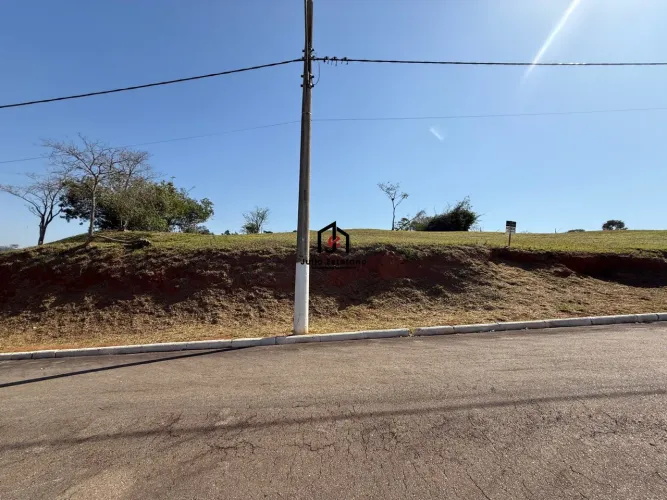Terreno c/ área de 2.056,51m² no Condomínio São Félix do Cataguá em Tauabté