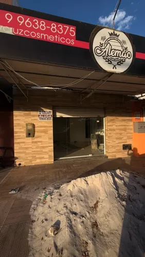 Alugo Loja Comercial Na Farolandia px a Canal 5 em frente a Praça