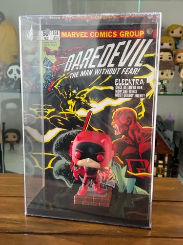 Boneco de vinil Funko Pop Comic Cover Marvel Daredevil 168