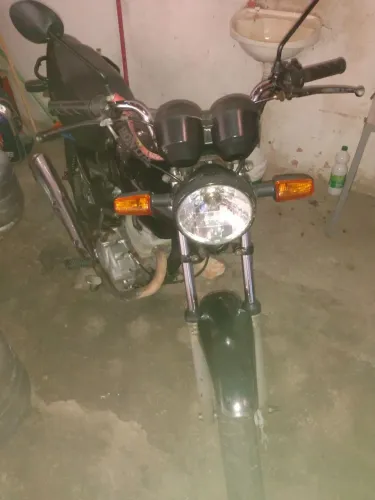 Moto tá funcionando normalmente top motivo da venda não estou usando fica parada *