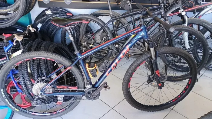 Bicicleta Caloi Elite Deore