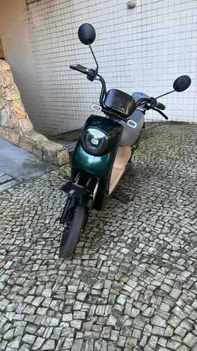 Scooter elétrica 
