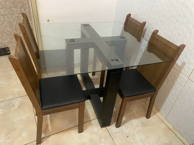 Mesa vídro 4 cadeiras