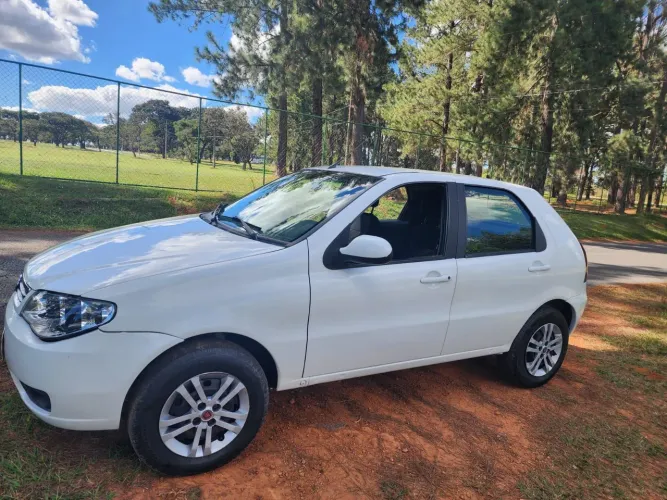 Fiat Palio Celebration 1.0 Fire Flex 8V 4P 2016