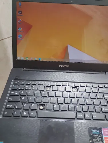 Notebook Positivo pronto pra uso