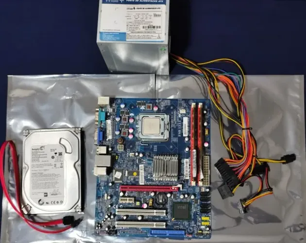 Kit Placa Mãe G31 + CPU Intel Pentium Dual-Core E2180 + 4GB RAM + HD 500GB + Fonte 220