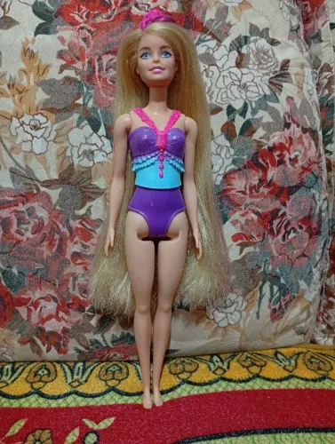 Boneca Barbie cabelo lindo.
