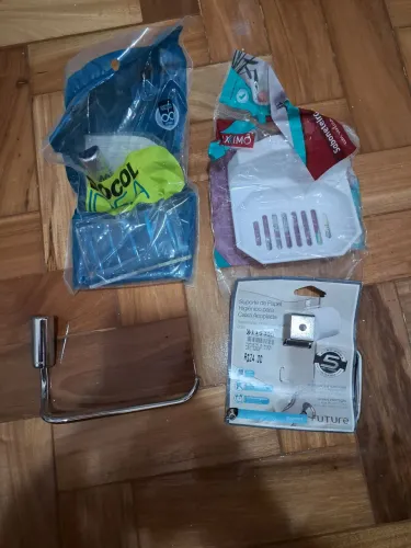 Saboneteira e suporte para papel higiênico