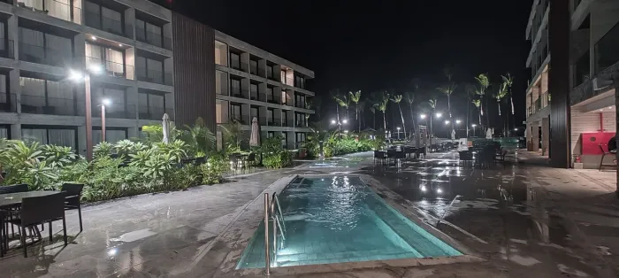 Aluguel de Flat em Muro Alto: Resort Pé na Areia
