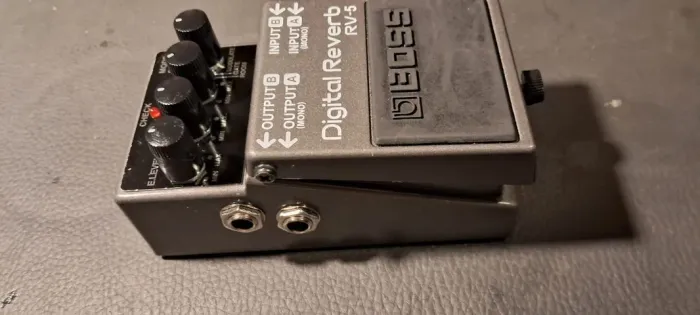 BOSS RV-5 DIGITAL REVERB