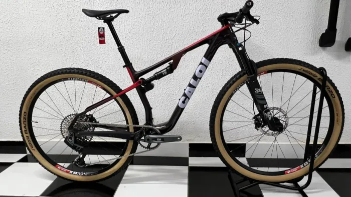 CALOI ELITE FS TÁM 17 